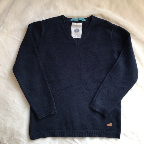Zara Navy V Neck Sweater & H&M Crewneck Blue Sweater, size 6 - Picture 6 of 6